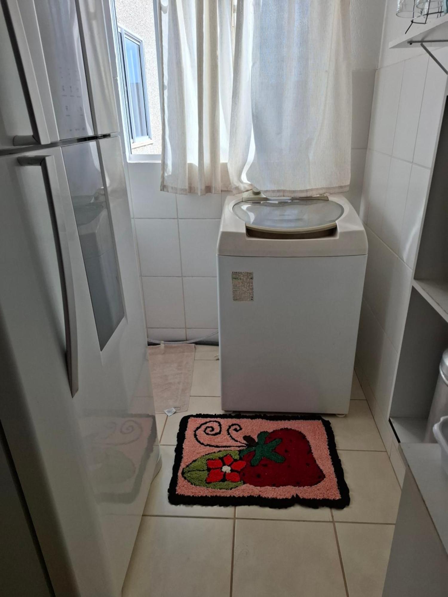 Apartament * Paranoa
